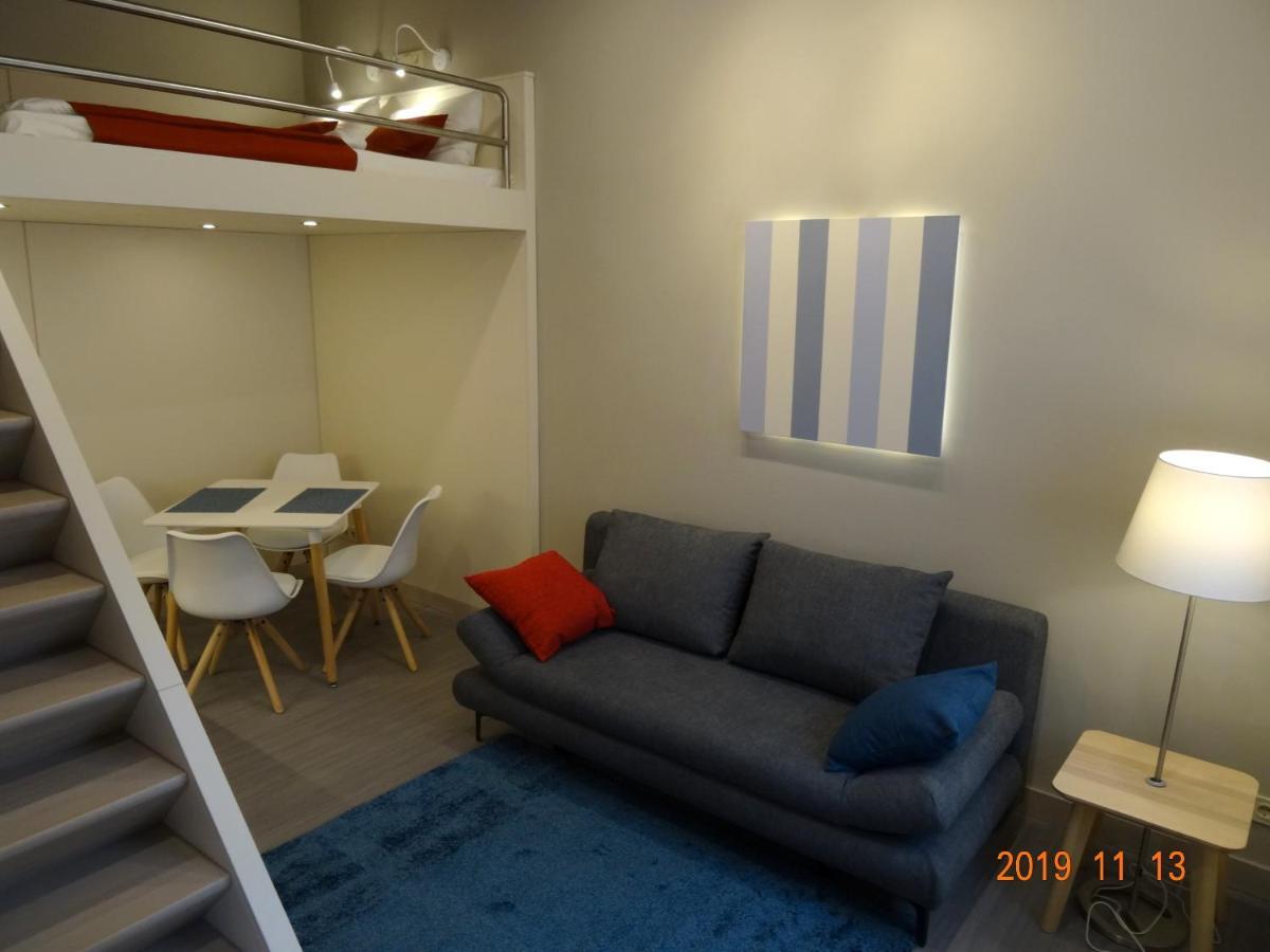 Old Buda Studio Apartment Budapest Luaran gambar